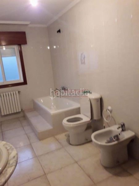 Foto 48d7e4ed-4d68-4ac9-a46d-c41071904c2d. Flat with heating parking in Maceda