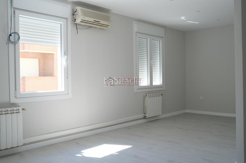 Foto 89a6ec7a-d493-442e-ada8-340c350613e5. Piso en Couto Ourense