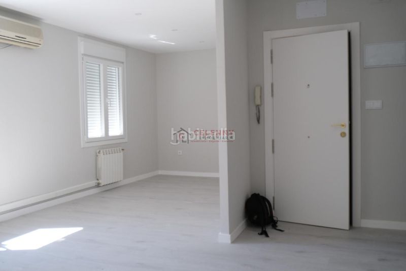 Foto 166241cd-4b6f-4955-89b4-3c1c456bd441. Apartamento en Couto Ourense