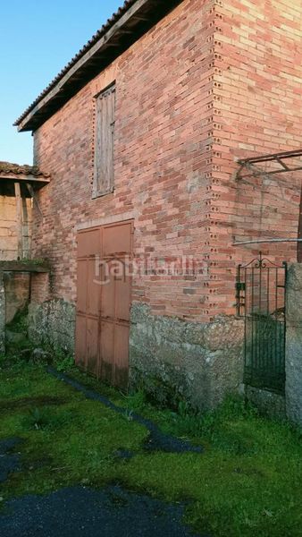 Foto a66b0b9d-7fb1-42d3-b1a5-bae498fea842. Casa amb calefacció a Pereiro de Aguiar (O)
