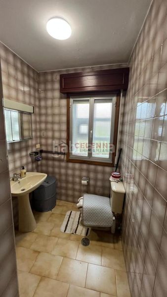 Foto ad2a3051-ef71-4c9b-ad1c-dc0e797e11a8. Maison jumelée avec chauffage dans Nogueira de Ramuín