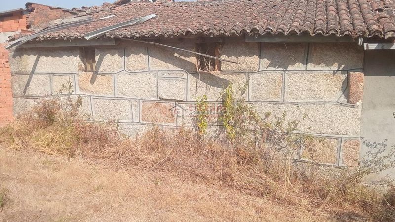Foto 9b640612-00e3-40d3-af22-724c532bc9f7. Haus mit heizung in Taboadela