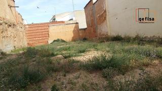 Terrain résidentiel à Valdepeñas. Solar en venta en centro.