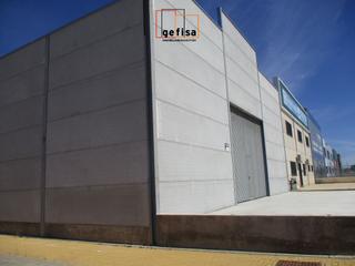 Nau industrial a Nuevo Parque. Nave ind. en venta en polígono entrecaminos.