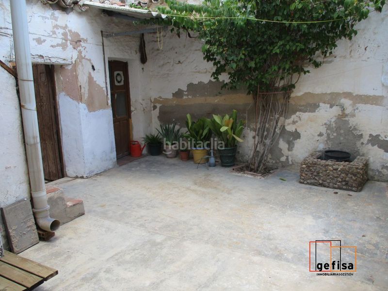 Foto 07bfc505-5576-4db4-9f1b-c79aac7eb4ec. Casa amb aparcament a Valdepeñas