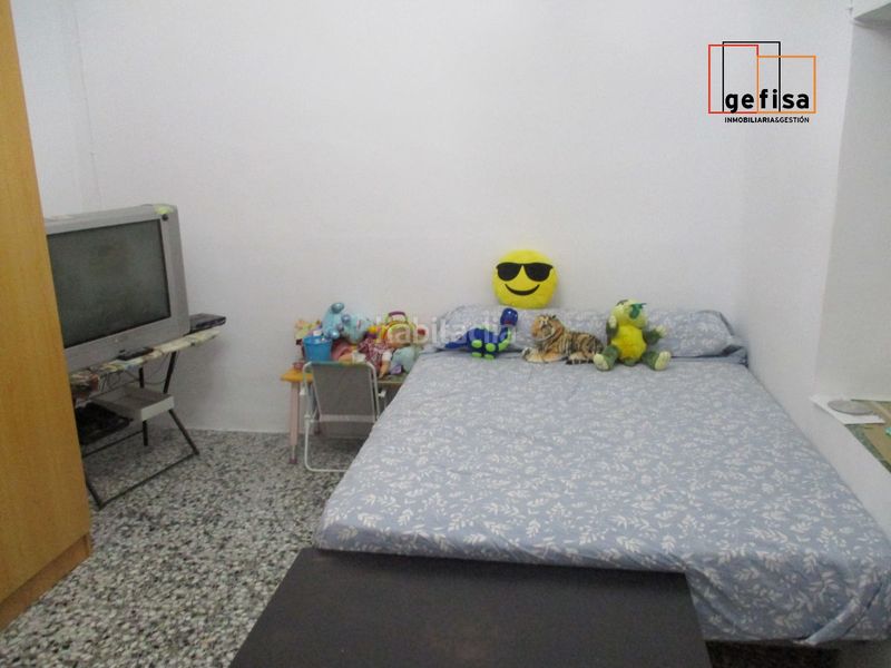 Foto 43bff387-761b-48c5-ac7b-9beaa1123cc6. Casa amb aparcament a Valdepeñas