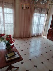 Maison à Valdepeñas. Casa en venta en buena, 5 dormitorios.