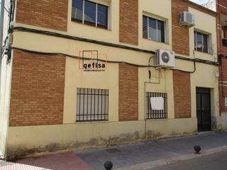 Local commercial à Valdepeñas. Local en venta en centro, 1 dormitorio.