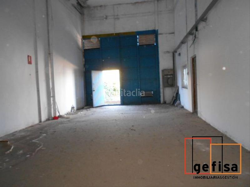 Foto 3c1fb42e-2d04-4f1f-b1eb-f30cf165d025. Capannone industriale in Valdepeñas