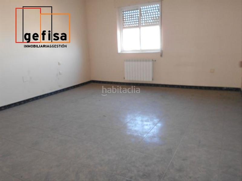 Foto 872ae0a8-773e-412d-8a1d-e8c9b178caff. Capannone industriale in Valdepeñas