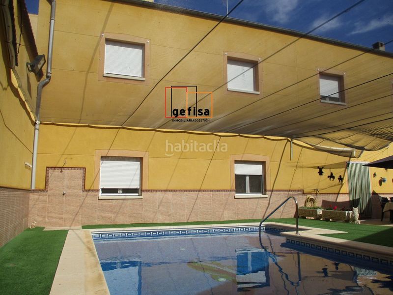 Foto 428d63b7-9c08-4a3c-b82e-3db131554547. Casa amb calefacció aparcament a Valdepeñas