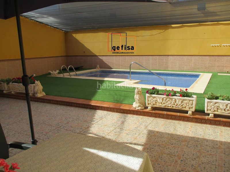 Foto 52cf3cb0-15df-4b7c-9950-3e57f4b23653. Casa amb calefacció aparcament a Valdepeñas