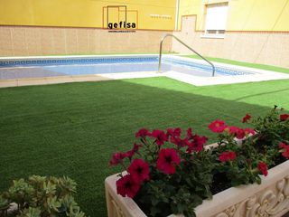 House in Valdepeñas. Casa en venta en centro, 6 dormitorios.