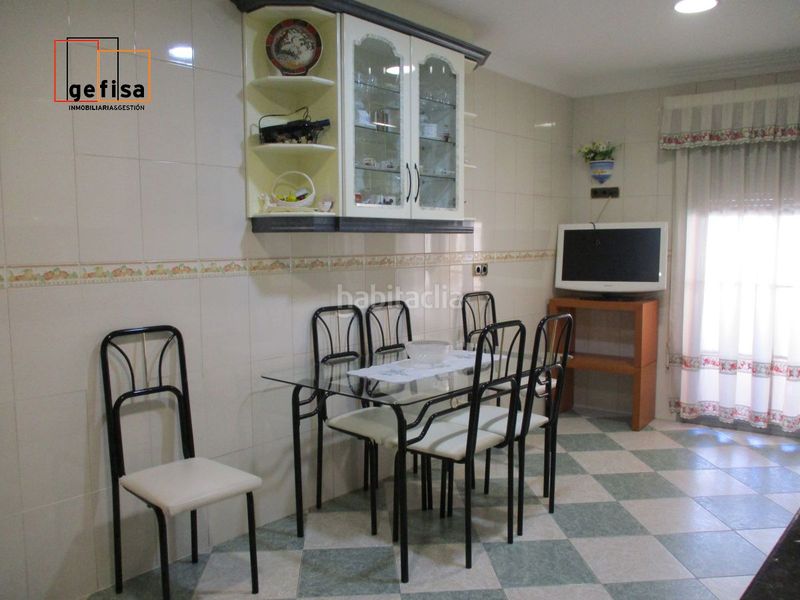 Foto ec90675c-3a14-4b4e-bb08-959e0a698758. Casa amb calefacció aparcament a Valdepeñas