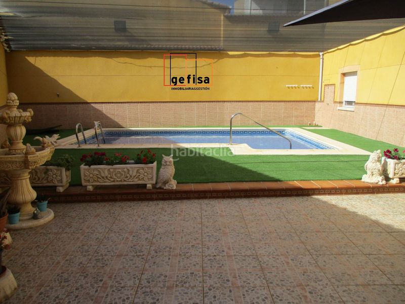 Foto f79e1550-4dc5-4aa5-bb56-2ad8f2717bc2. Casa amb calefacció aparcament a Valdepeñas