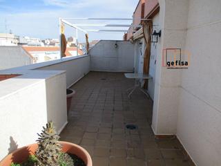 Attique à Valdepeñas. Atico en venta en centro, 3 dormitorios.