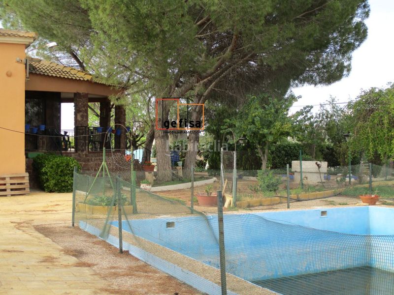 Foto 37a9bcf1-eff4-4fef-bb36-01ee0b6e84c4. Xalet amb aparcament piscina a Valdepeñas