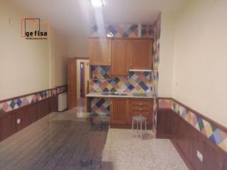 Maison à Valdepeñas. Casa en venta en centro, 3 dormitorios.