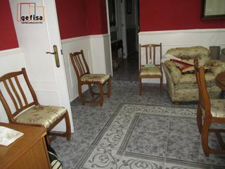 Maison à Valdepeñas. Casa en venta en paseo de la estación, 6 dormitorios.