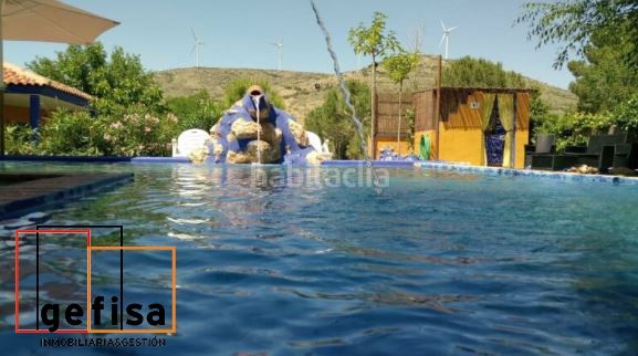 Foto 1d2d6a9a-70b5-400e-83d7-2d7be718448d. Masia amb calefacció aparcament piscina a Valdepeñas