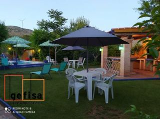 Country house in Valdepeñas. Casa de campo en venta en baños del peral, 6 dormitorios.