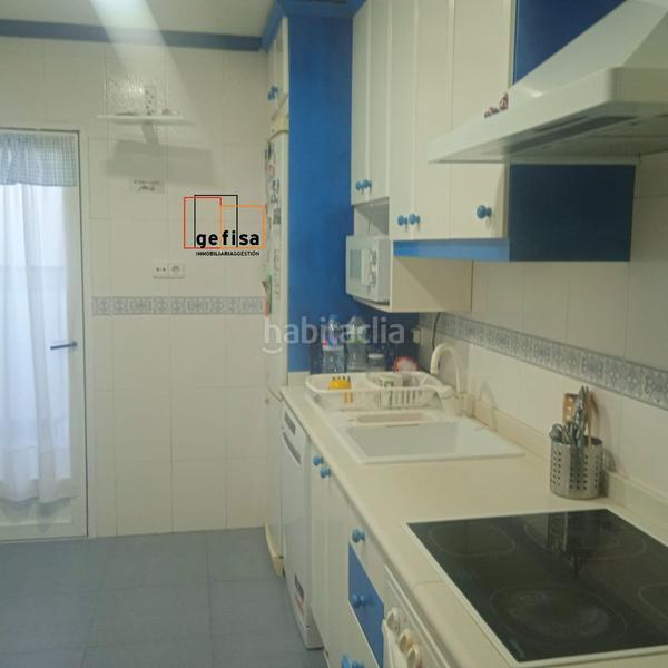 Foto cbffd108-6e2c-4139-945f-a219370228dc. Casa  en venta en convento, 3 dormitorios. en Valdepeñas