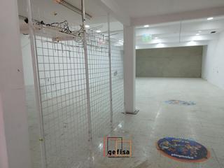 Location Local commercial à Valdepeñas. Local en alquiler en centro, 1 dormitorio.