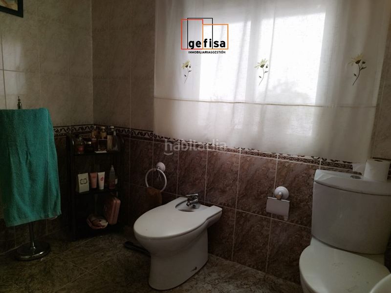 Foto eea944b4-44bd-42a2-ba86-e3bc6ad5c0f8. Casa amb calefacció aparcament a Valdepeñas