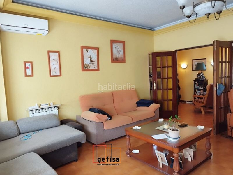Foto ef5e4133-5769-4785-b479-91789cb39c71. Casa amb calefacció aparcament a Valdepeñas