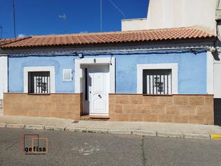 Casa en Valdepeñas. Casa en venta en virgen de fátima, 3 dormitorios.