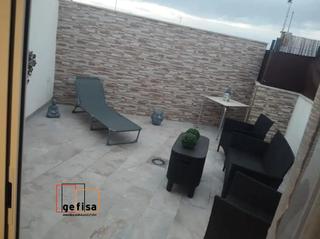 Maison à Valdepeñas. Casa en venta en barrio san juan, 2 dormitorios.