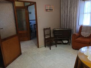 Casa en Valdepeñas. Casa en venta en barrio cachiporro, 8 dormitorios.