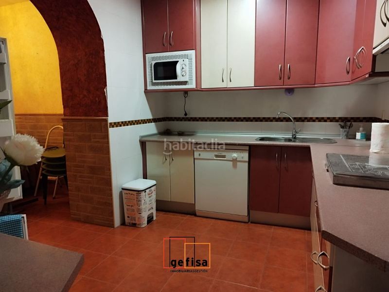 Foto 0854ecad-e195-4043-a8b2-69053a92e9d7. Casa amb calefacció a Valdepeñas