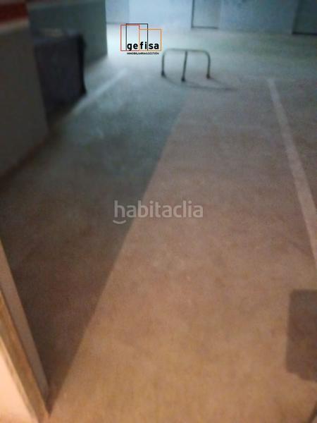 Foto d01eee8d-361d-46cc-84c7-0d2a1b0557f6. Aparcament cotxe a Valdepeñas
