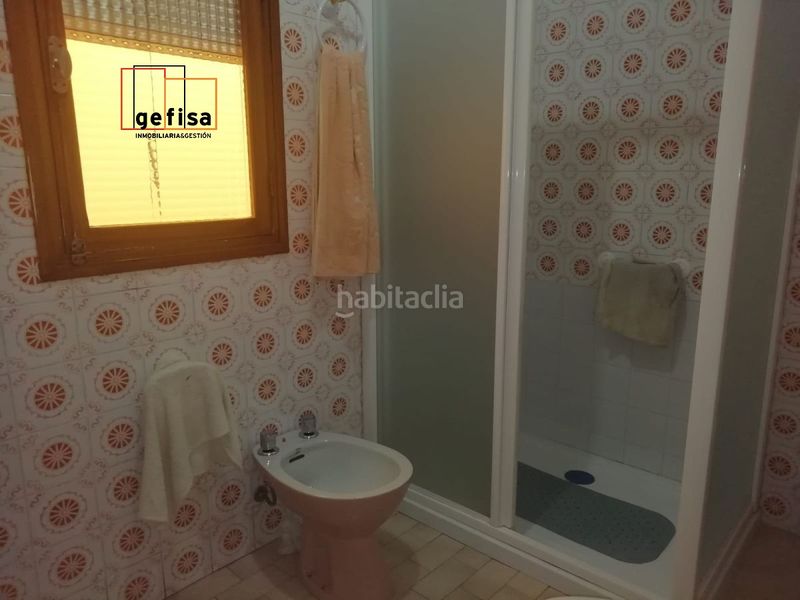 Foto d15e2fde-ecac-41fc-8219-d6e246b6a7ac. Casa a Valdepeñas