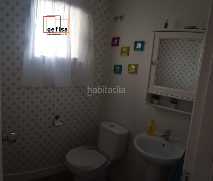 Foto 0b584bcd-ecb0-47f6-9db1-81cd454ec2f2. Chalet pareado en venta en sabeco, 4 dormitorios. en Valdepeñas