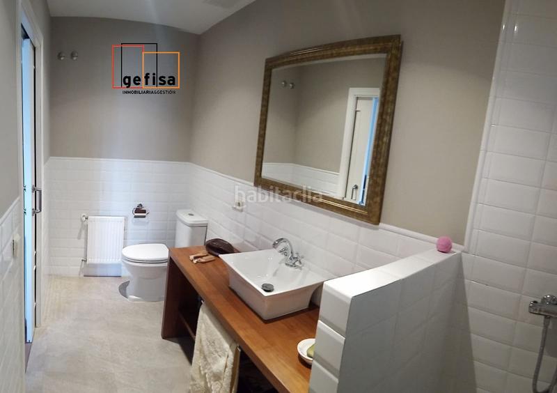 Foto 2a66c464-d7ab-4955-a452-bc99e9751eb9. Chalet pareado en venta en sabeco, 4 dormitorios. en Valdepeñas