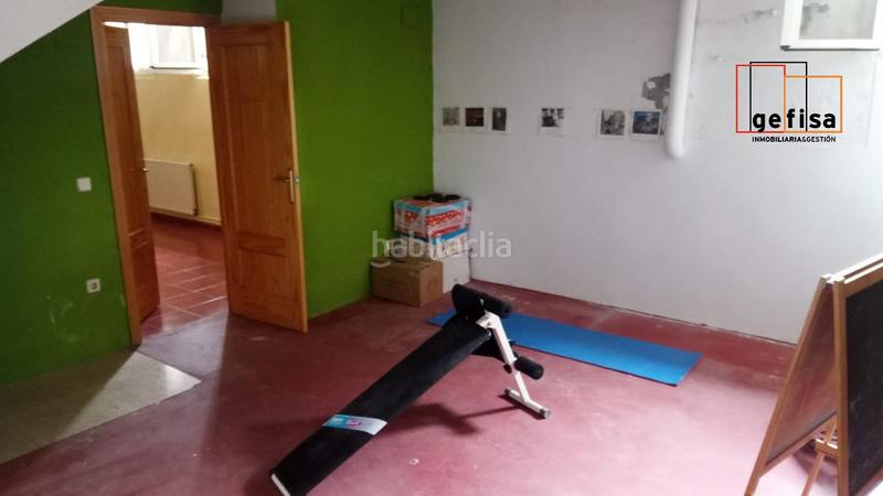 Foto cd97e33b-1b9a-43a4-9d44-f97a3facbfda. Chalet pareado en venta en sabeco, 4 dormitorios. en Valdepeñas