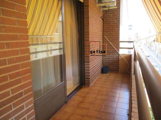 Pis a Valdepeñas. Piso en venta en centro, 4 dormitorios.