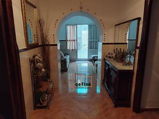 Maison à Valdepeñas. Casa en venta en barrio cachiporro, 4 dormitorios.