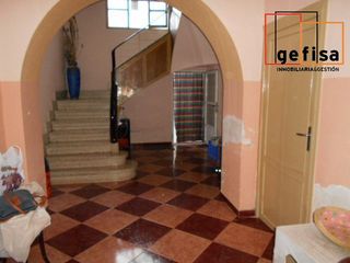 Casa  Libertad. Casa en venta en centro, 5 dormitorios.