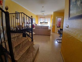 Casa en Valdepe�as. Casa en venta en virgen de la cabeza, 4 dormitorios.