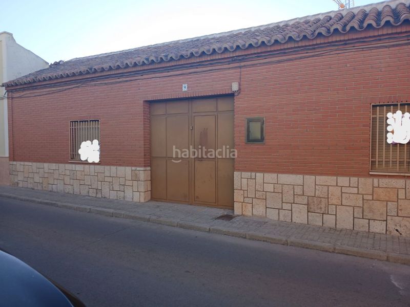 Foto ddab3e2e-8224-4deb-93ab-d7a248d87a88. Casa amb aparcament a Valdepeñas