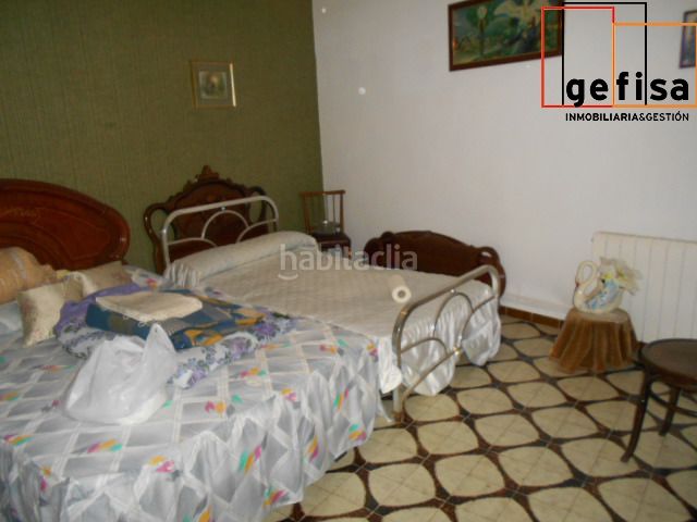Foto 9d41e8e2-af2c-45a2-ad0f-8f22a3596a88. Casa amb calefacció aparcament a Valdepeñas