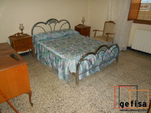 Foto c1b108be-e4bc-478d-a459-4cee26ca970b. Casa amb calefacció aparcament a Valdepeñas