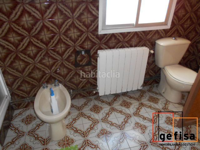 Foto e33ca6fa-92c9-4c76-9ac0-cfd4d4aed49a. Casa amb calefacció aparcament a Valdepeñas