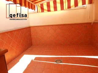 Flat in Valdepeñas. Piso en venta en centro, 3 dormitorios.
