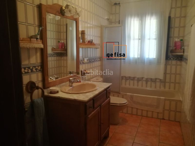 Foto 10976d03-28e1-4c32-bd4f-a38c7fa66517. Xalet amb piscina a Valdepeñas