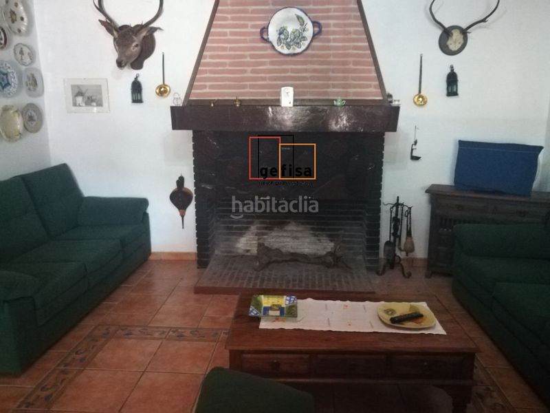 Foto e0ffcbec-988c-4d83-bda0-ff7c74617484. Xalet amb piscina a Valdepeñas