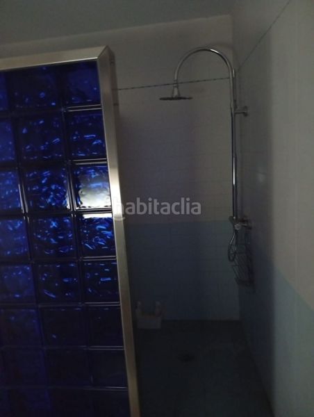 Foto ae47dfbb-7eff-48ab-a081-cbda7e149654. Casa amb aparcament a Valdepeñas